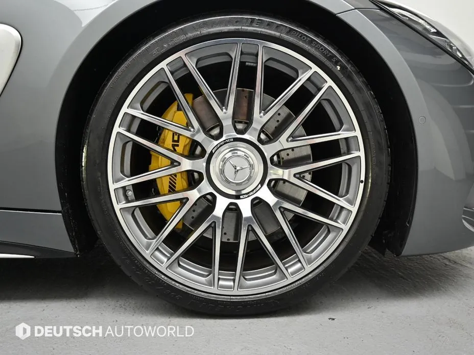 Mercedes-Benz AMG GT — фото 5
