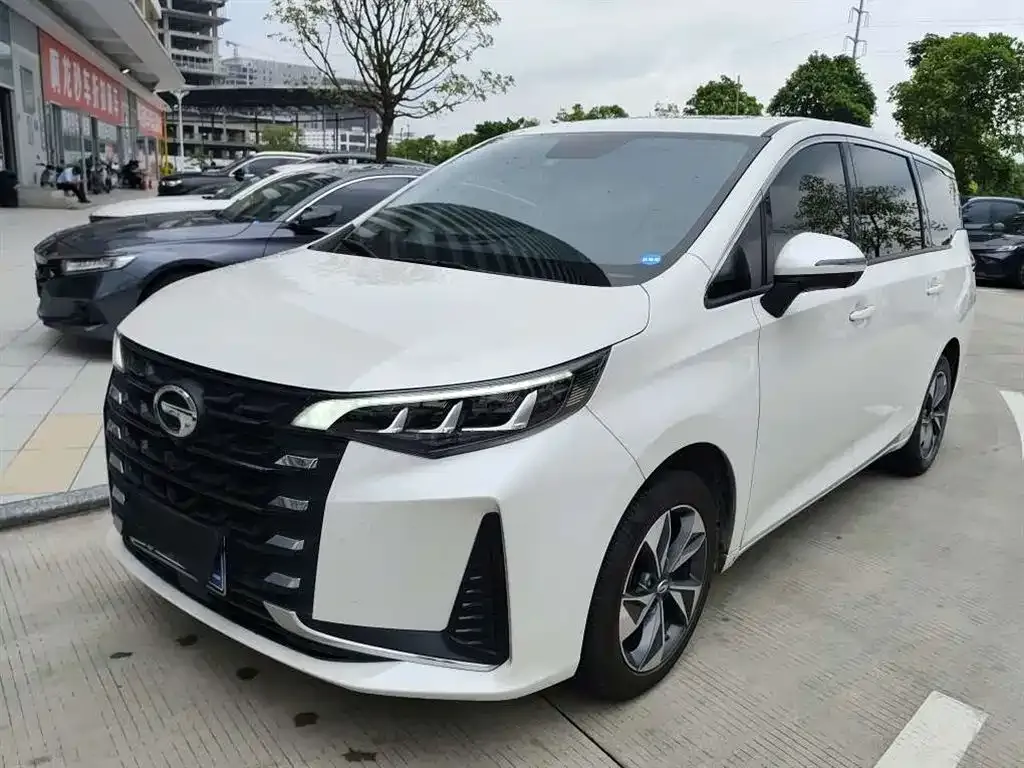 GAC Motor Trumpchi M6 — фото 1