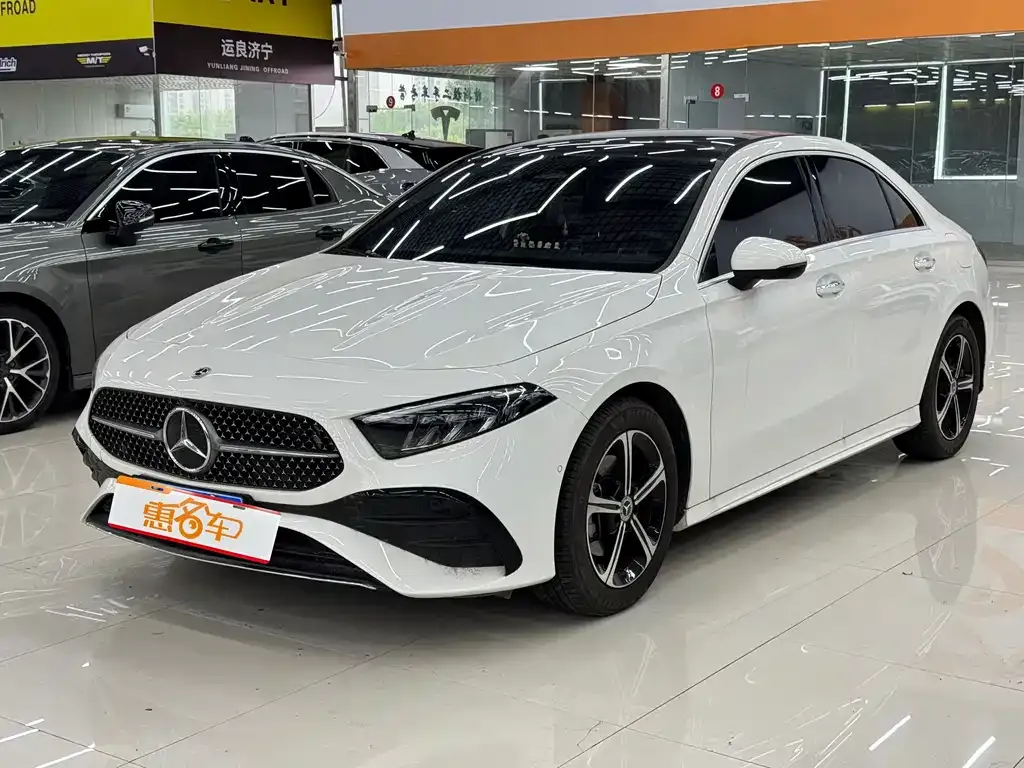 Mercedes-Benz A-Class — фото 1