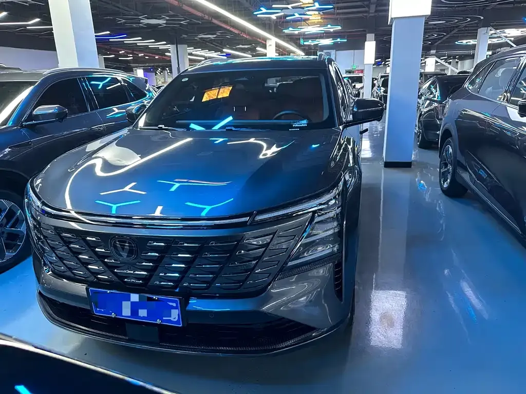 Changan CS75PLUS — фото 8