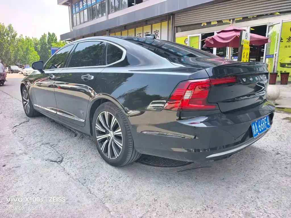 Volvo S90 — фото 6