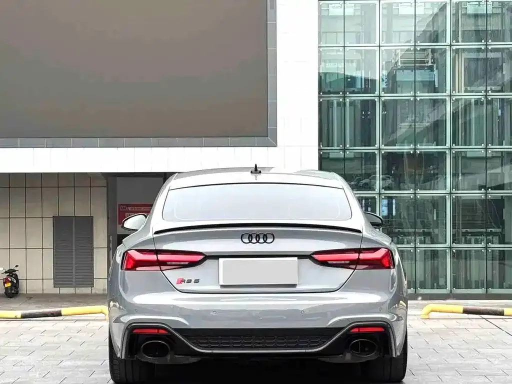 Audi RS 5 — фото 8