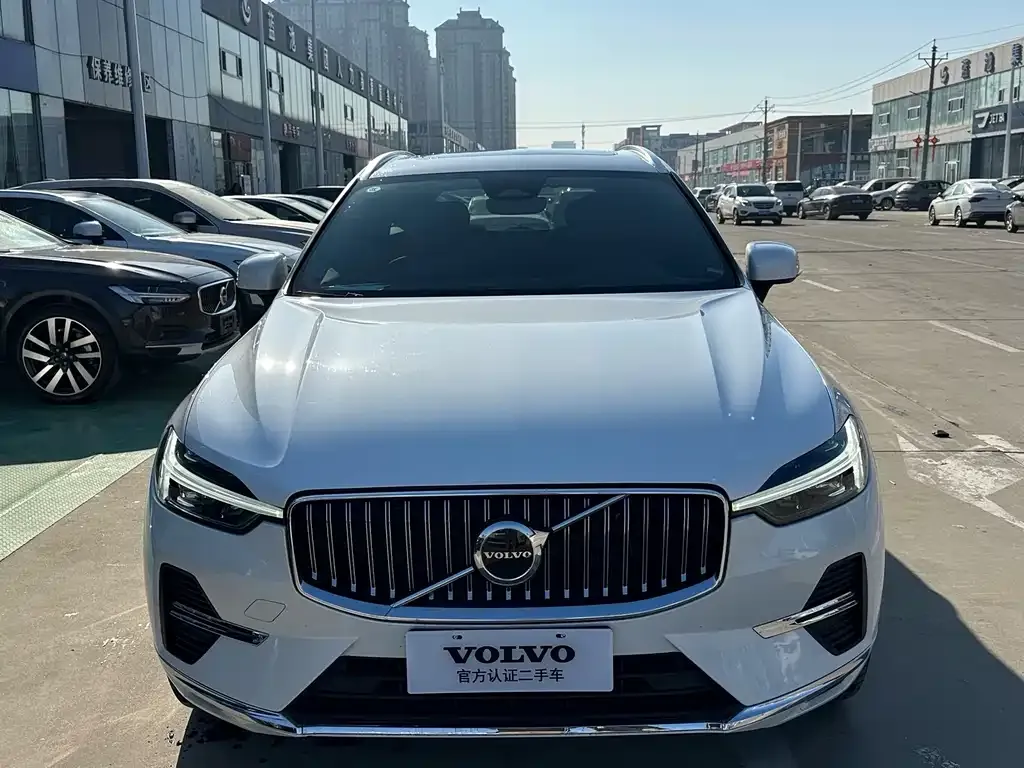 Volvo XC60 — фото 3