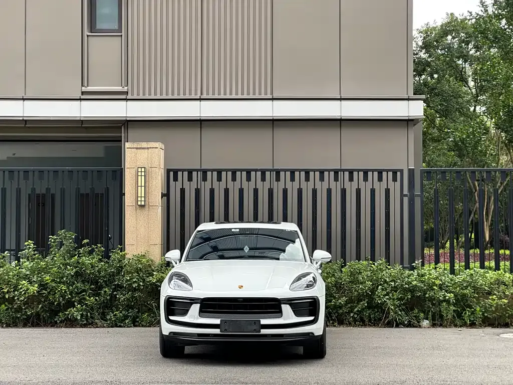 Porsche Macan — фото 10