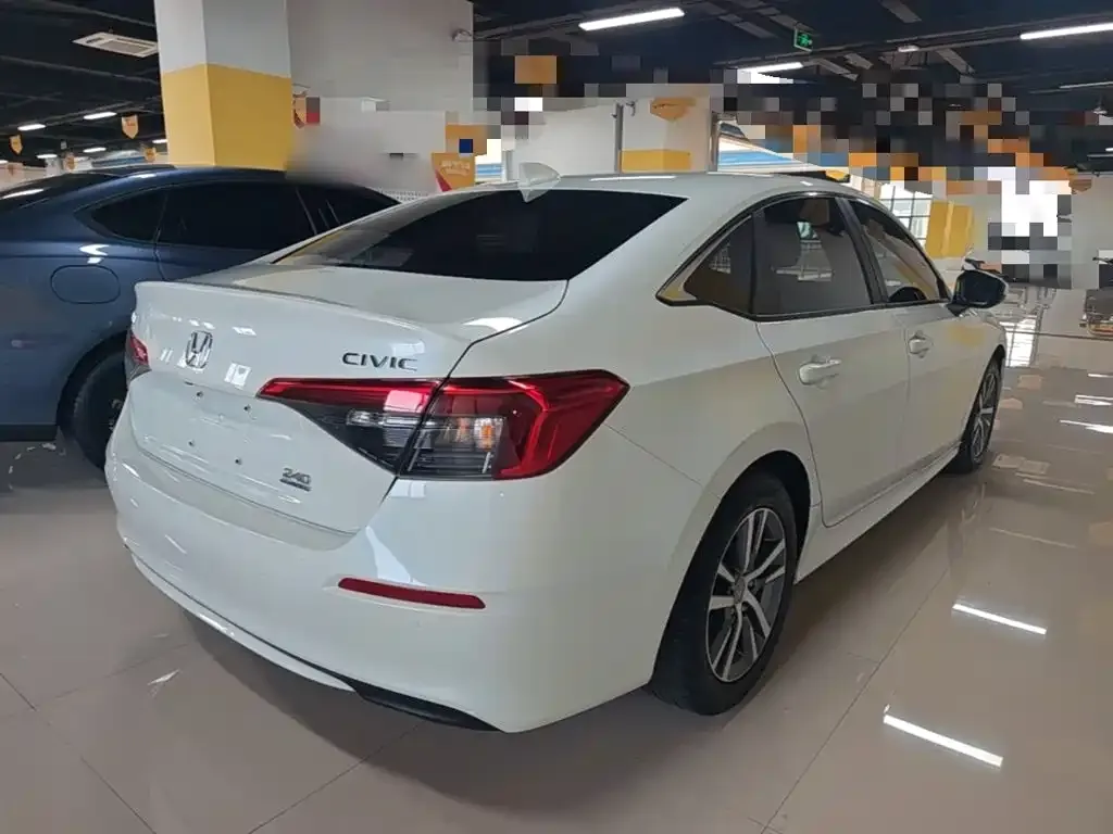 Honda Civic — фото 8