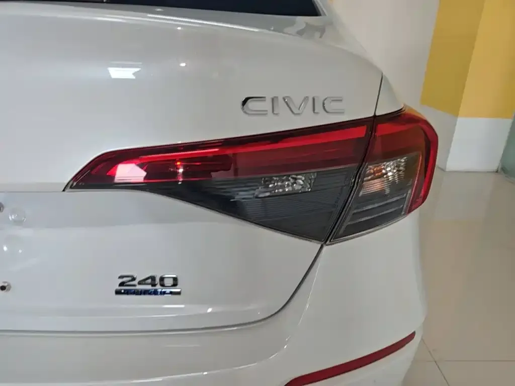 Honda Civic — фото 2