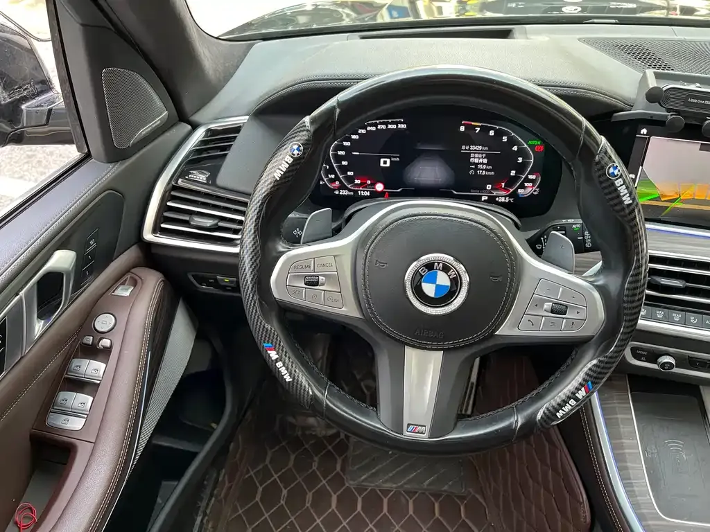 BMW X5 — фото 10