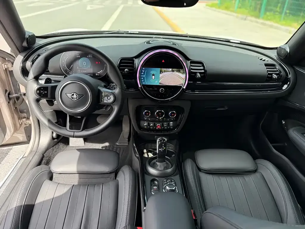 MINI Clubman — фото 6