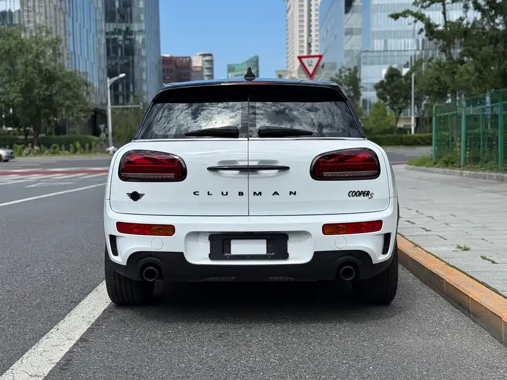 MINI Clubman — фото 8