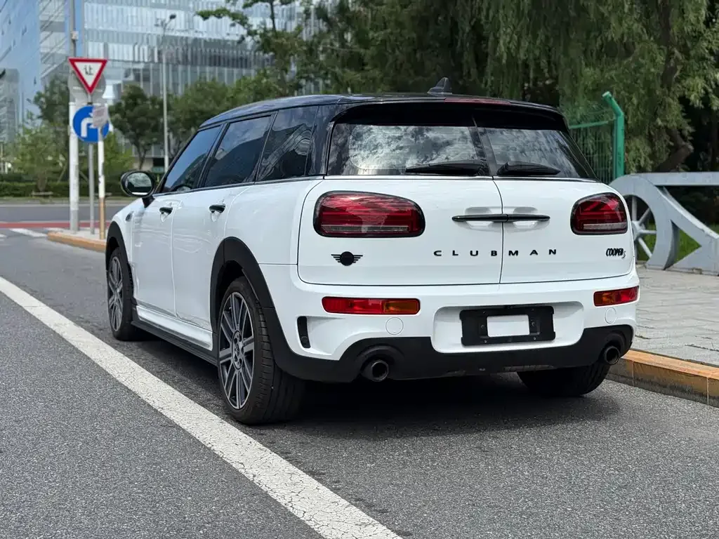 MINI Clubman — фото 9