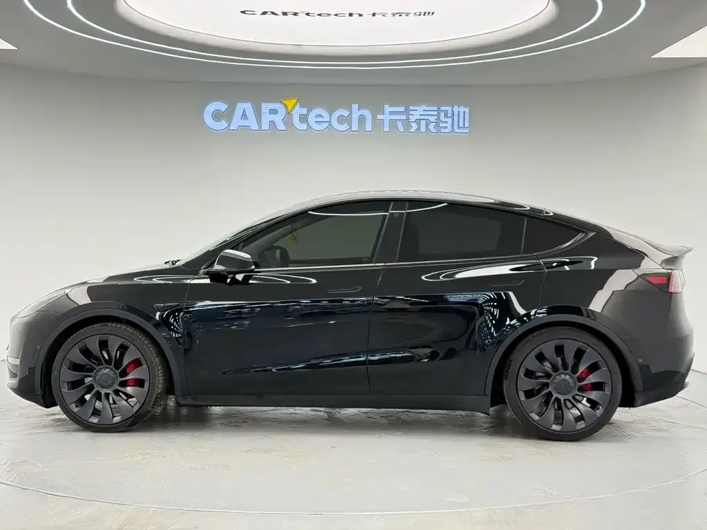 Tesla Model Y — фото 7