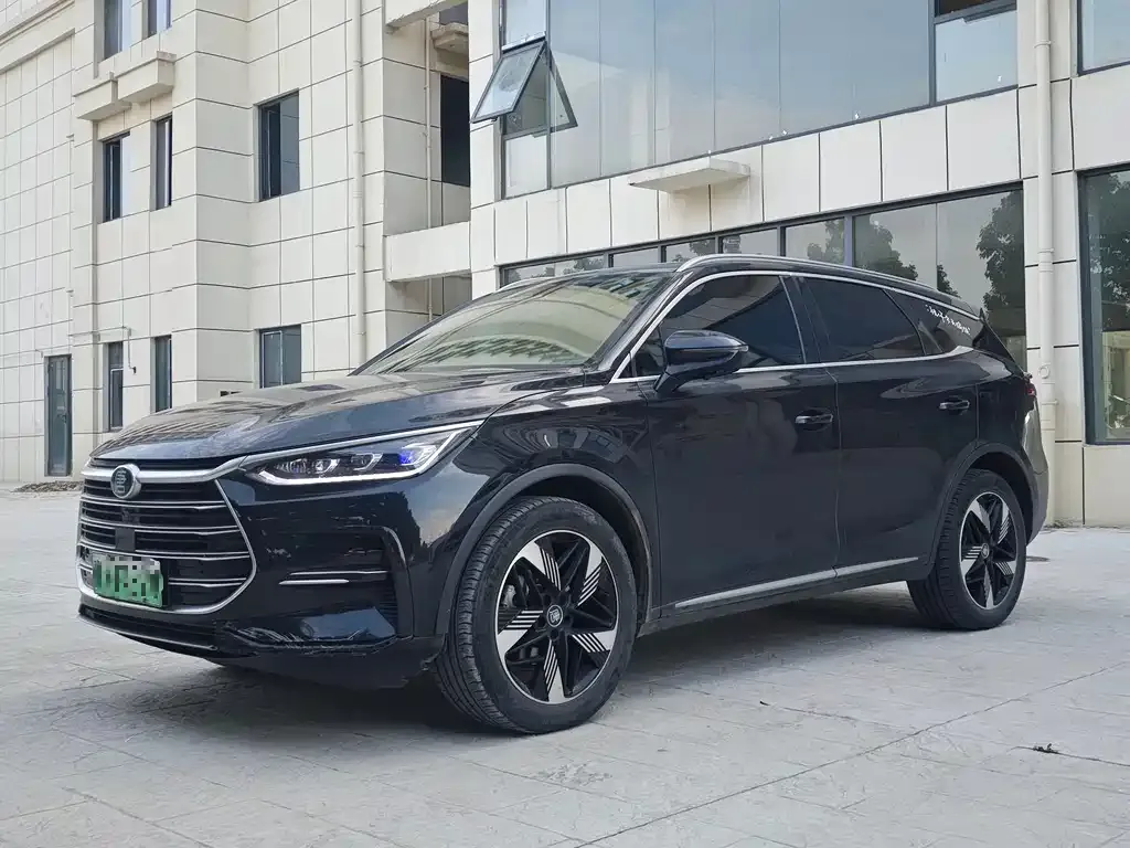 BYD Tang New Energy — фото 1