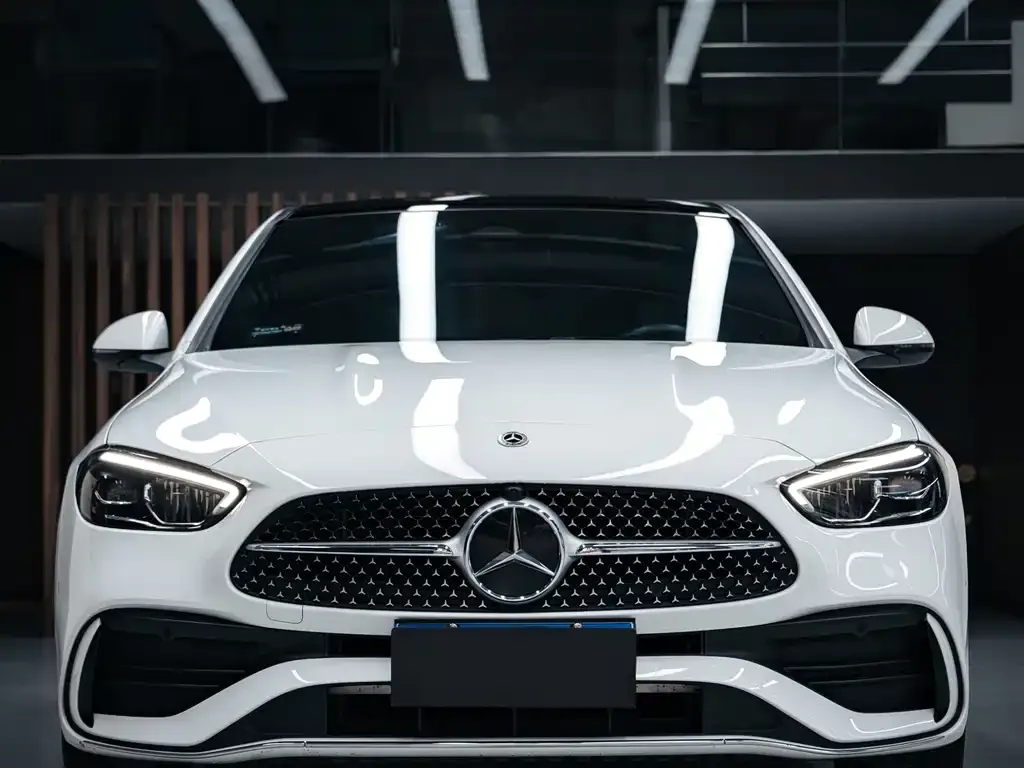Mercedes-Benz C-Class — фото 10