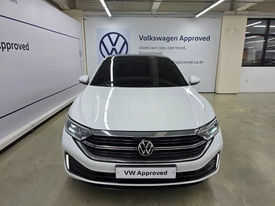 Volkswagen Jetta — фото 3