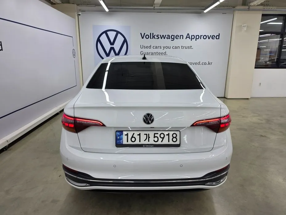Volkswagen Jetta — фото 7
