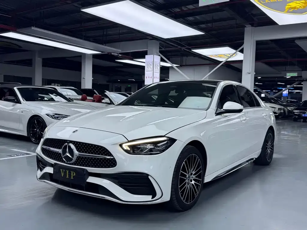 Mercedes-Benz C-Class — фото 1