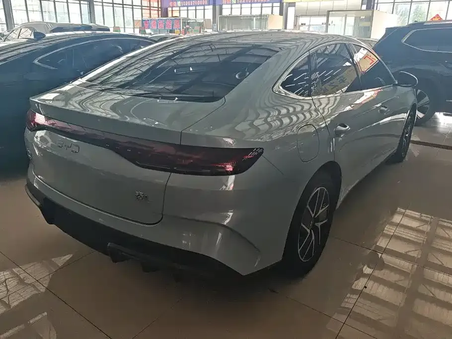 BYD Qin L — фото 7
