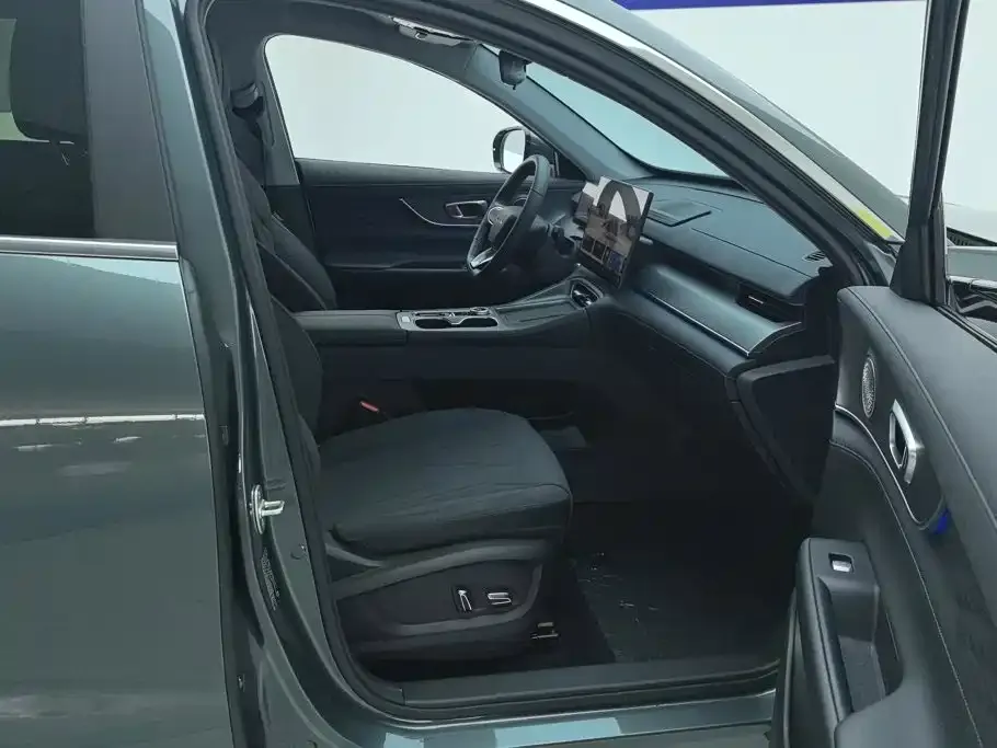 Chery Tiggo 8 PLUS — фото 9