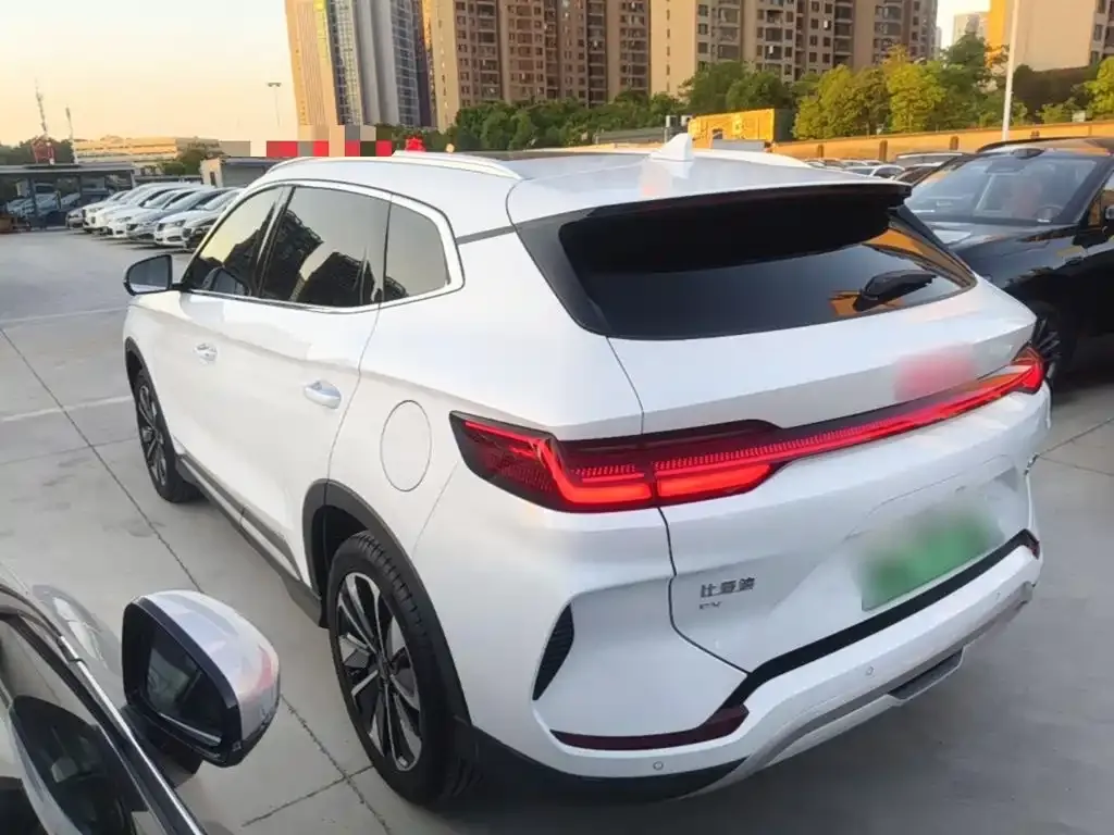BYD PLUS New Energy — фото 9