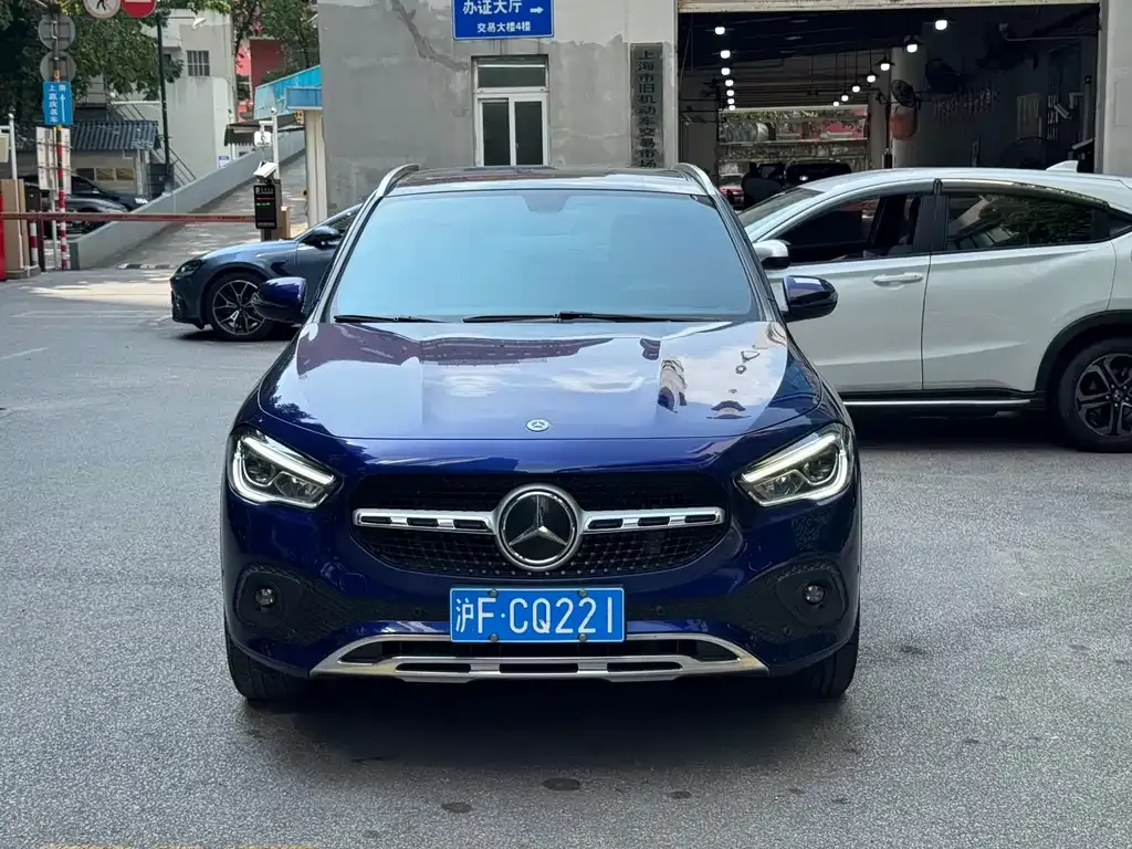 Mercedes-Benz GLA — фото 1