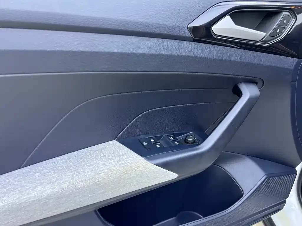 Volkswagen Tharu — фото 10