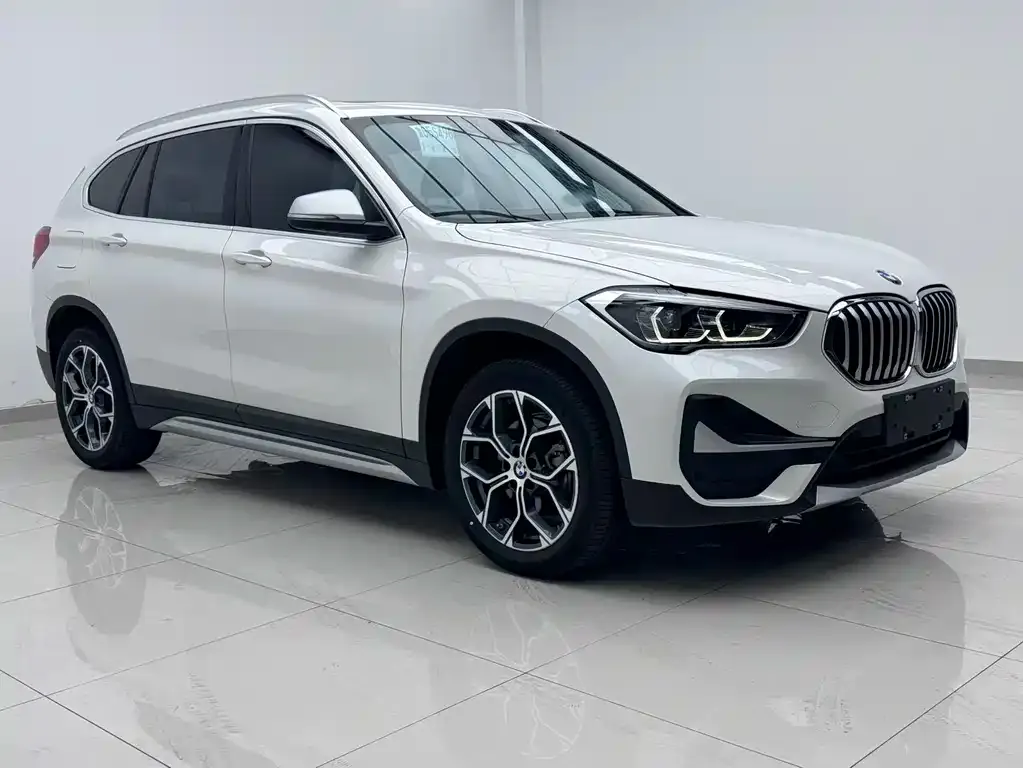 BMW X1 — фото 5