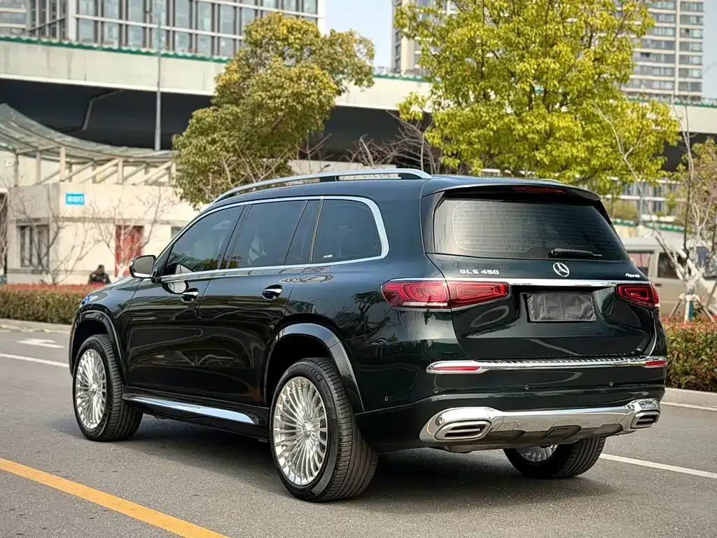 Mercedes-Benz GLS — фото 10