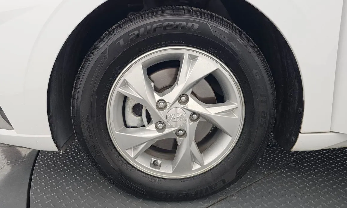 Hyundai AVANTE — фото 4