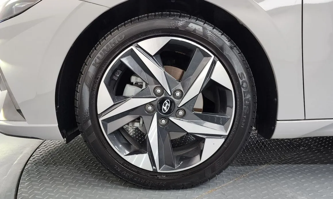 Hyundai AVANTE — фото 6