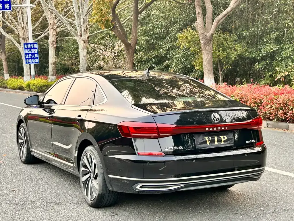 Volkswagen Passat — фото 9