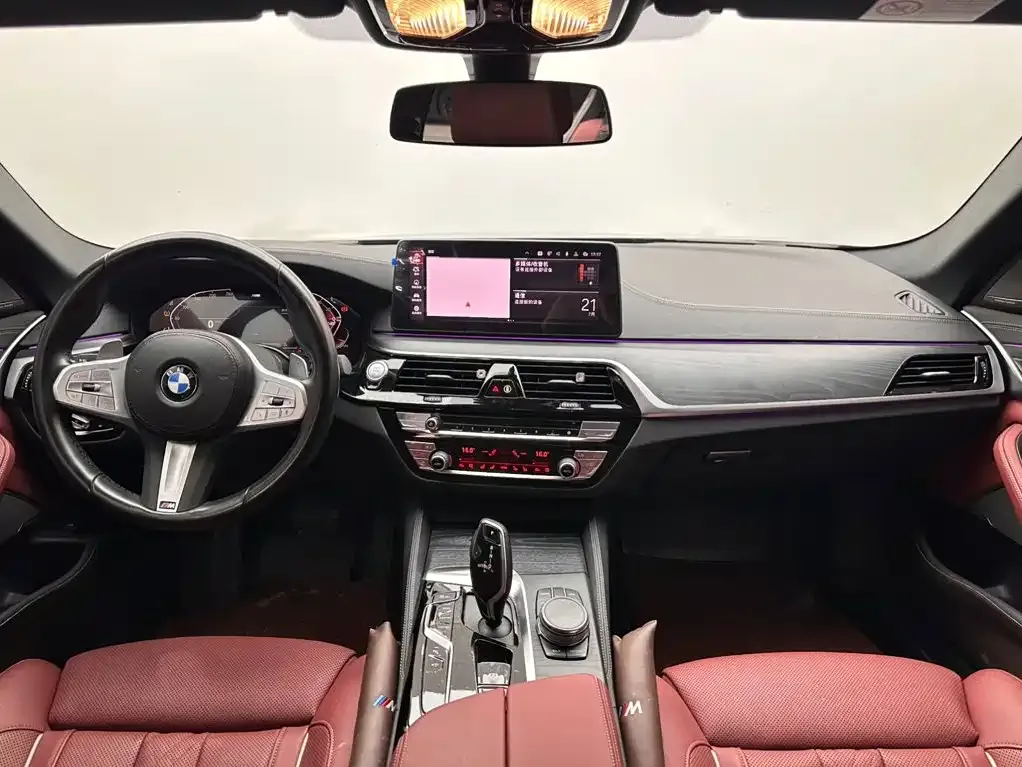 BMW 5 Series — фото 5