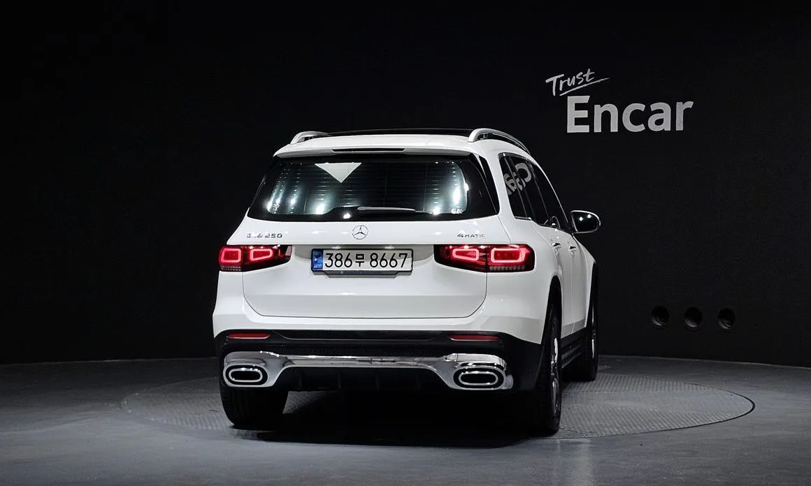 Mercedes-Benz GLB-Class — фото 3