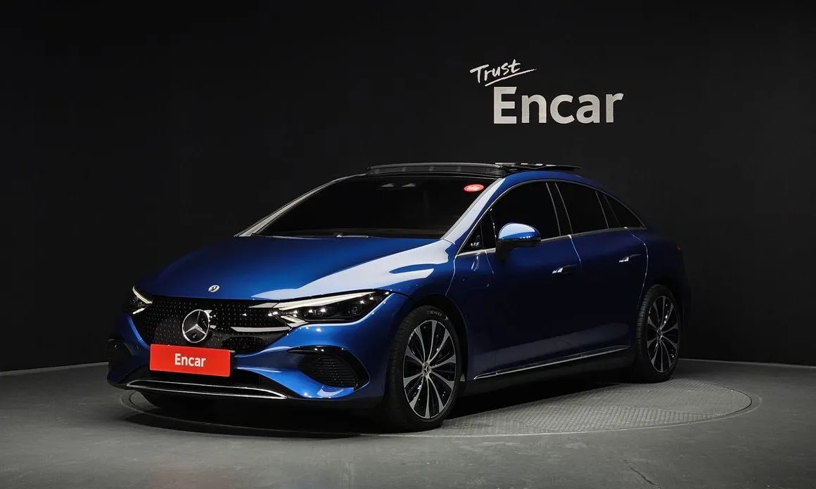 Mercedes-Benz EQE EQE350+ 1