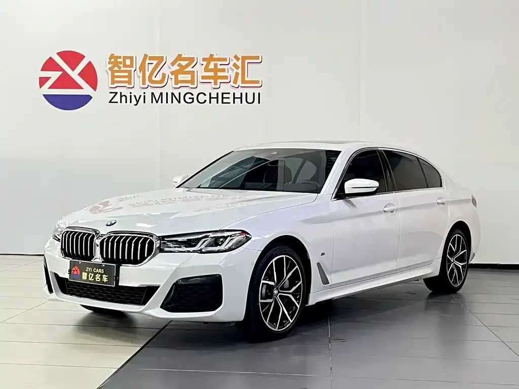 BMW 5 Series — фото 1