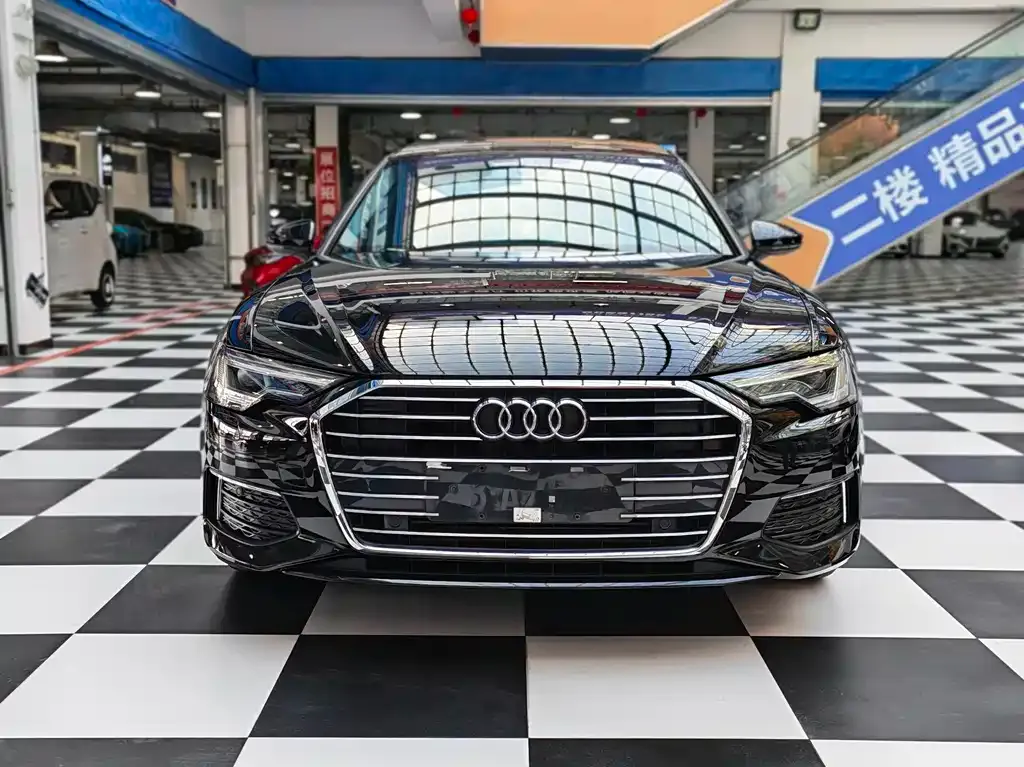 Audi A6L — фото 5