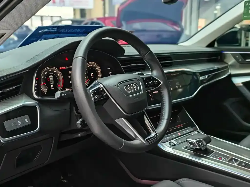Audi A6L — фото 8