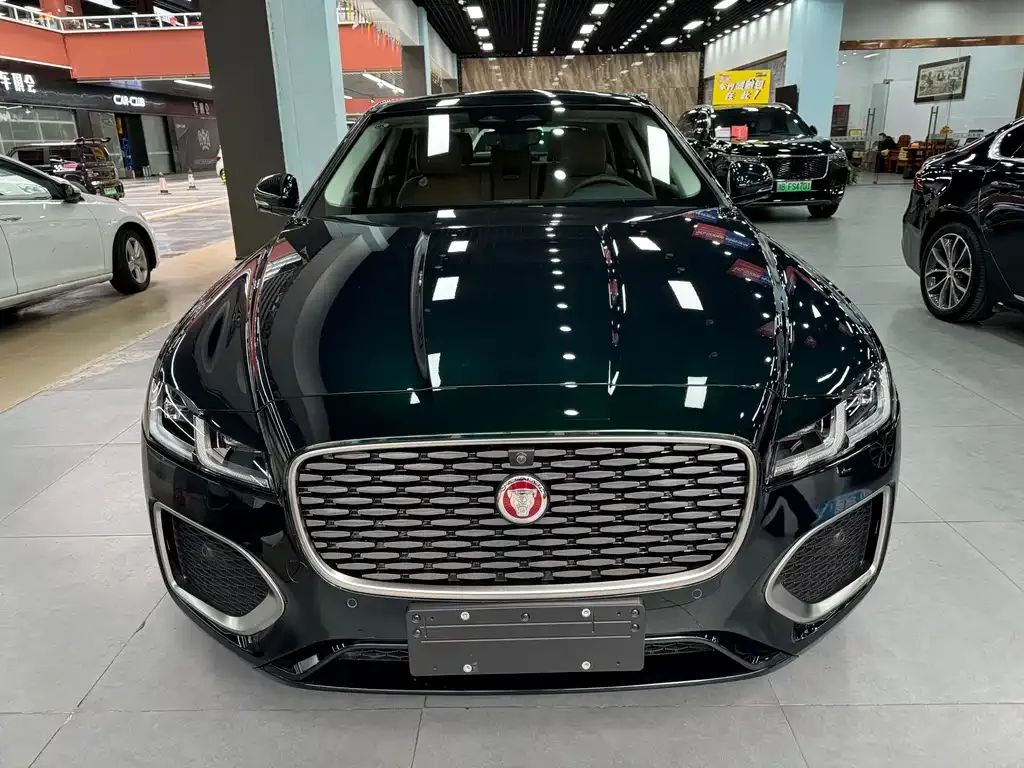 Jaguar XFL — фото 4