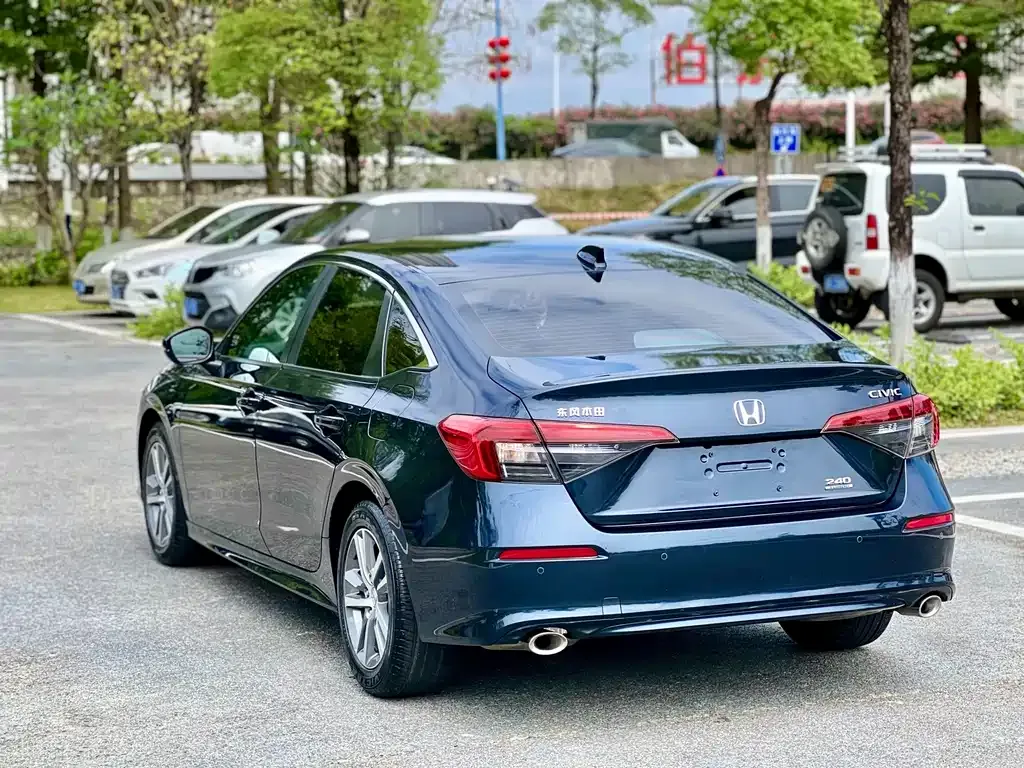 Honda Civic — фото 5
