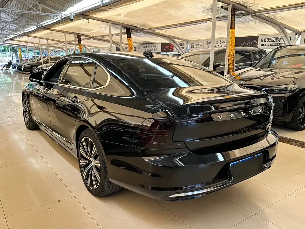 Volvo S90 — фото 10