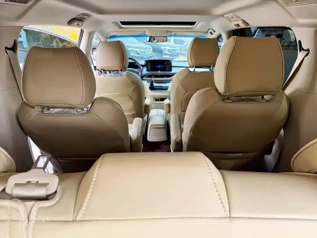 Buick GL8 2024 из CN, фото 2
