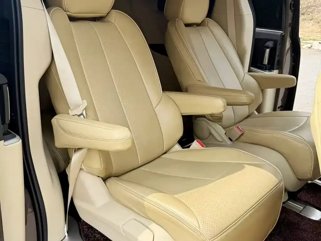 Buick GL8 2024 из CN, фото 5