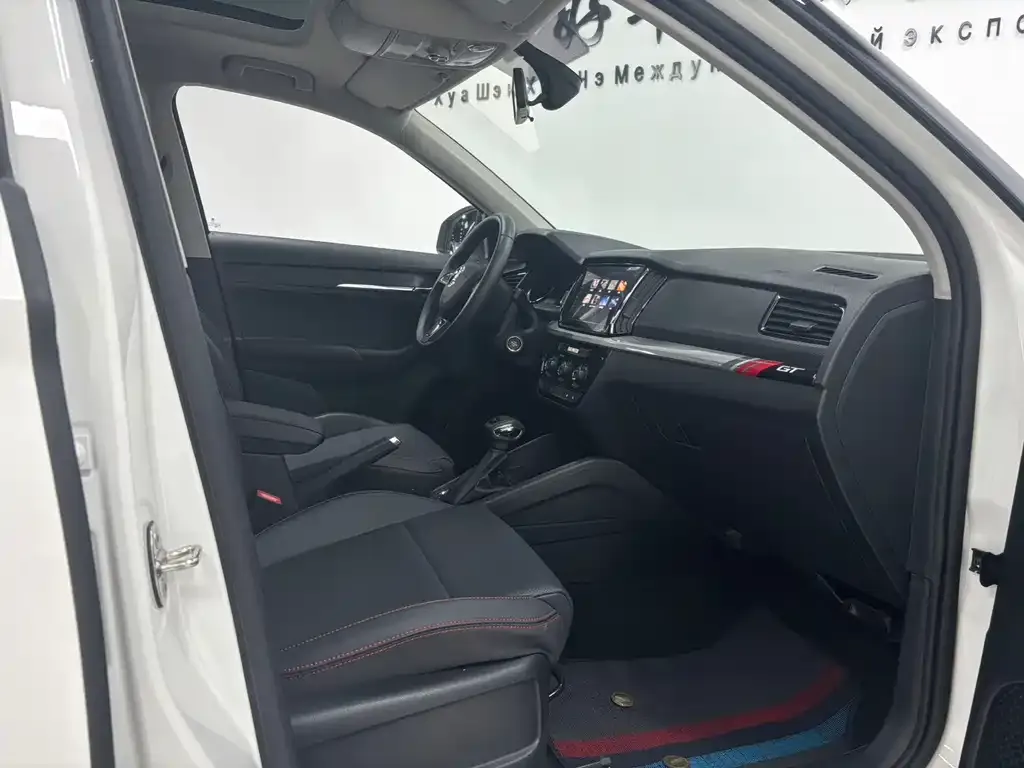 Skoda Kamiq — фото 2