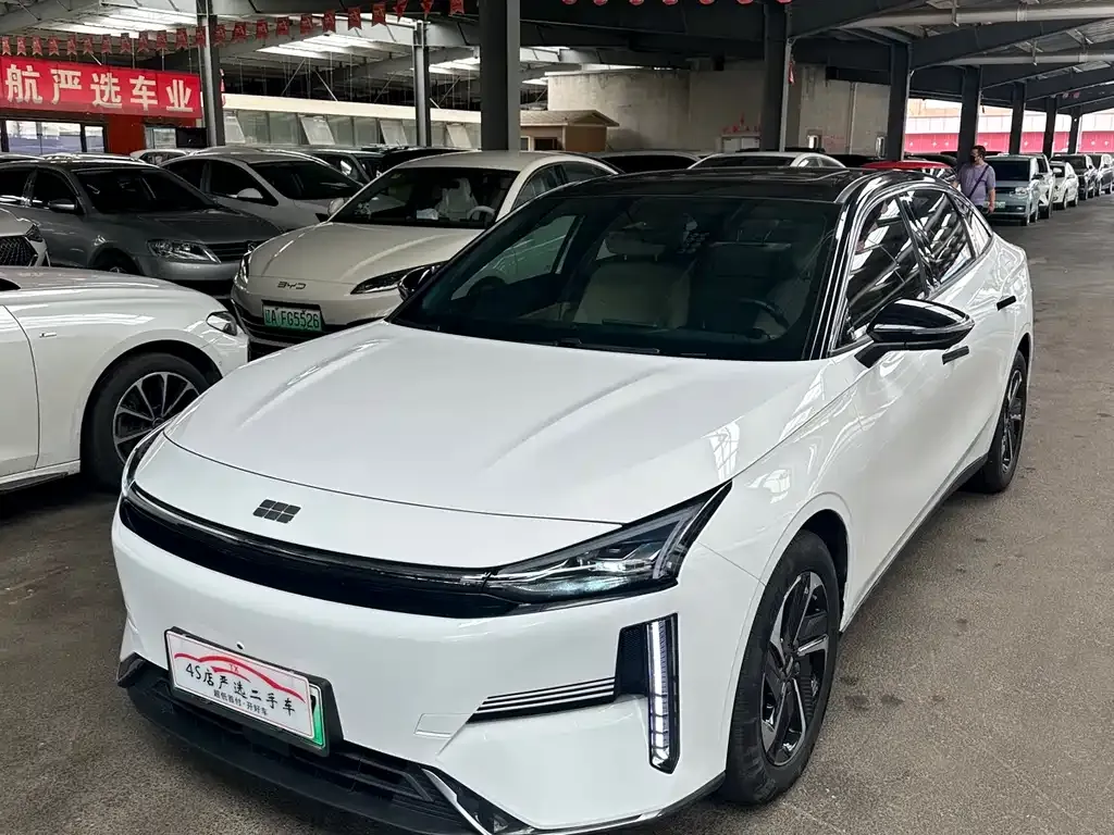 Geely Galaxy L6 2024 из CN, фото 9