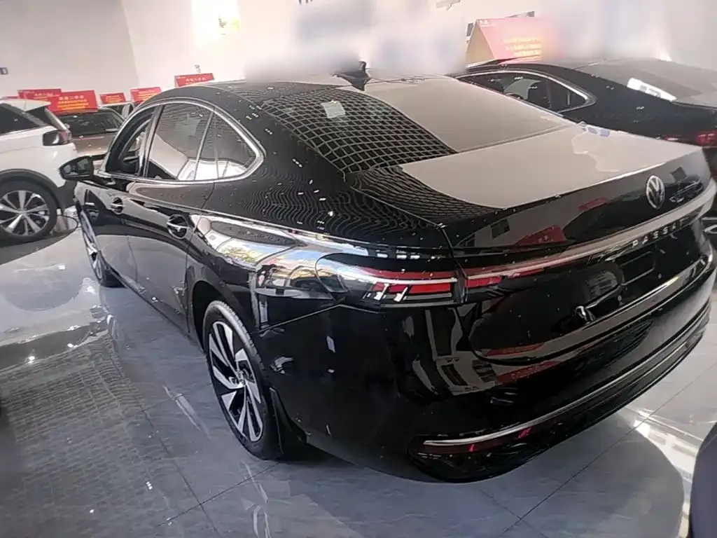 Volkswagen Passat — фото 2