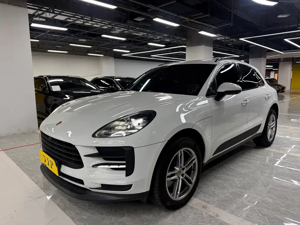 Porsche Macan — фото 1