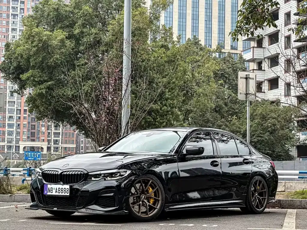 BMW 3 Series — фото 1