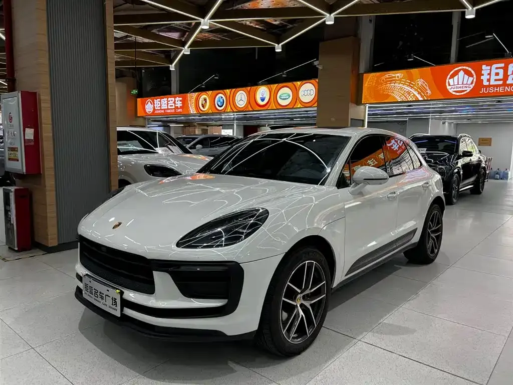 Porsche Macan — фото 1