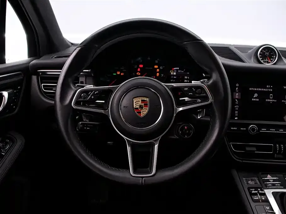 Porsche Macan — фото 10