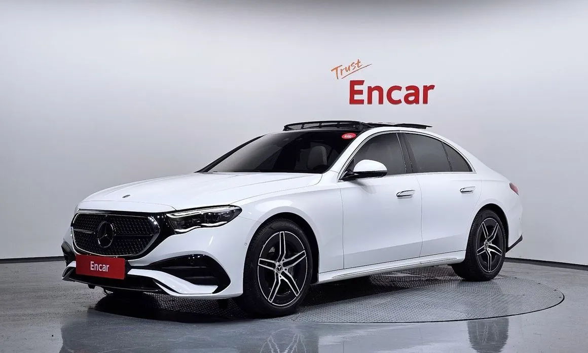 Mercedes-Benz E-Class — фото 1