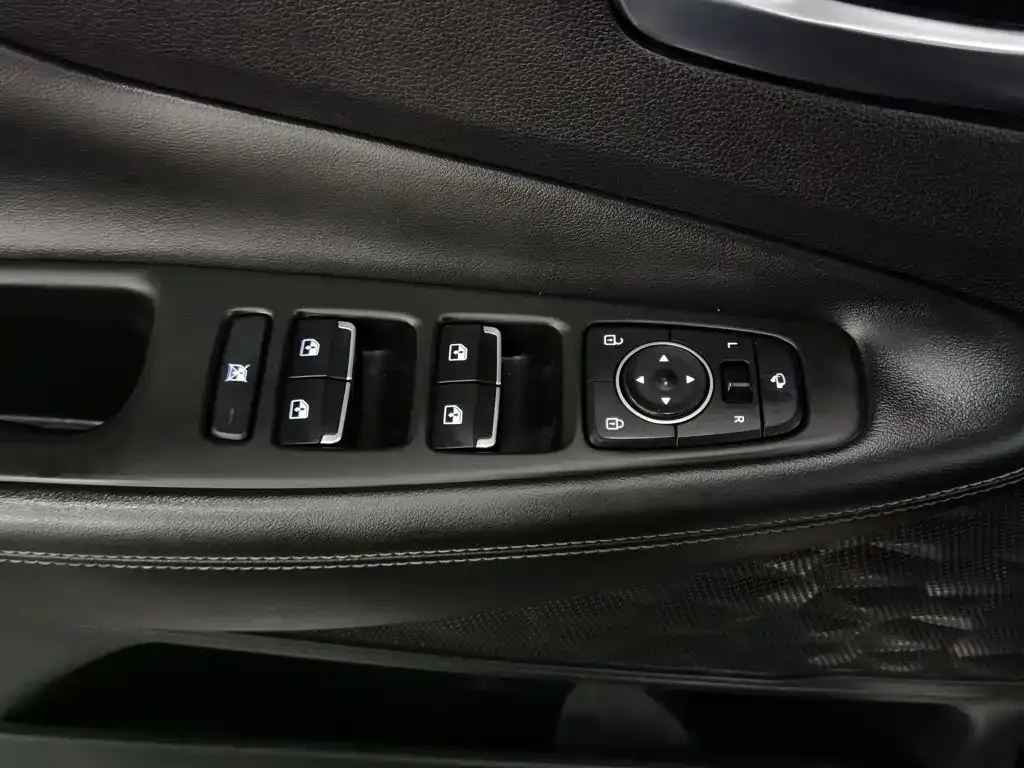 Hyundai Santa Fe — фото 10